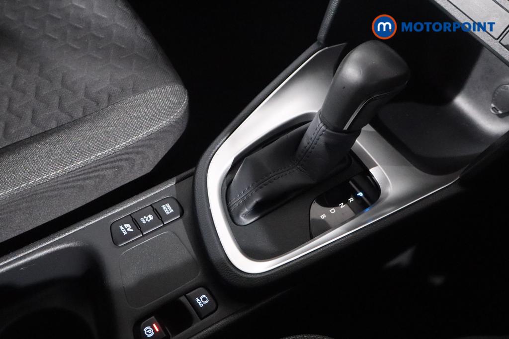 Used Toyota Yaris Cross 2024 for sale - 77462840: Photo 14