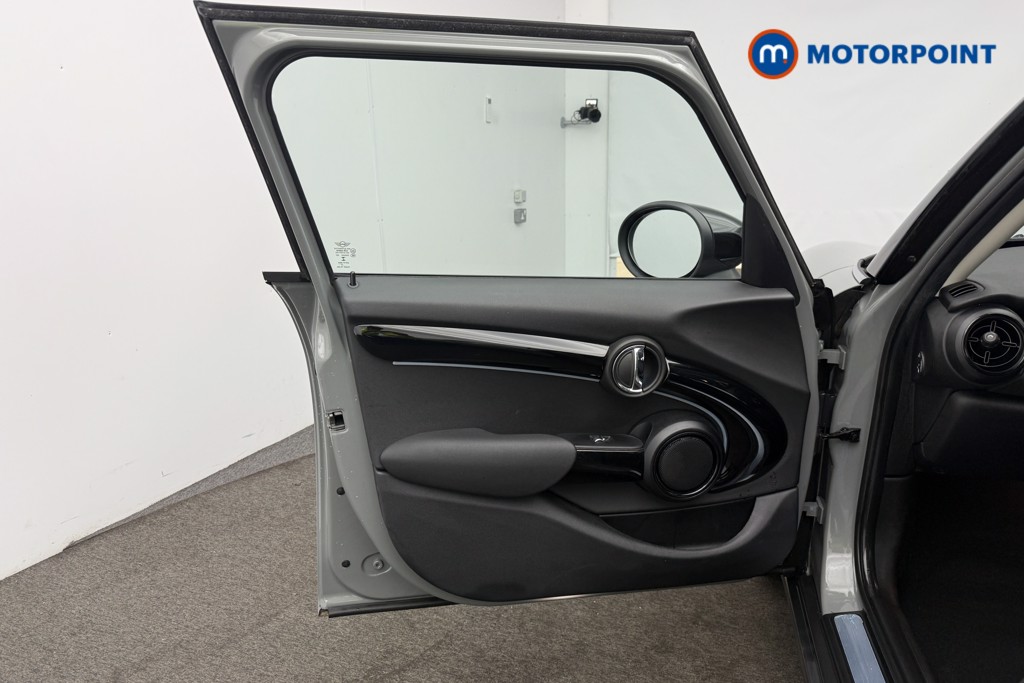 Used MINI Hatch 2021 for sale - 76685193: Photo 12