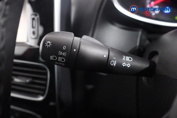Used Renault Clio 2018 for sale - 76322685: Photo 16