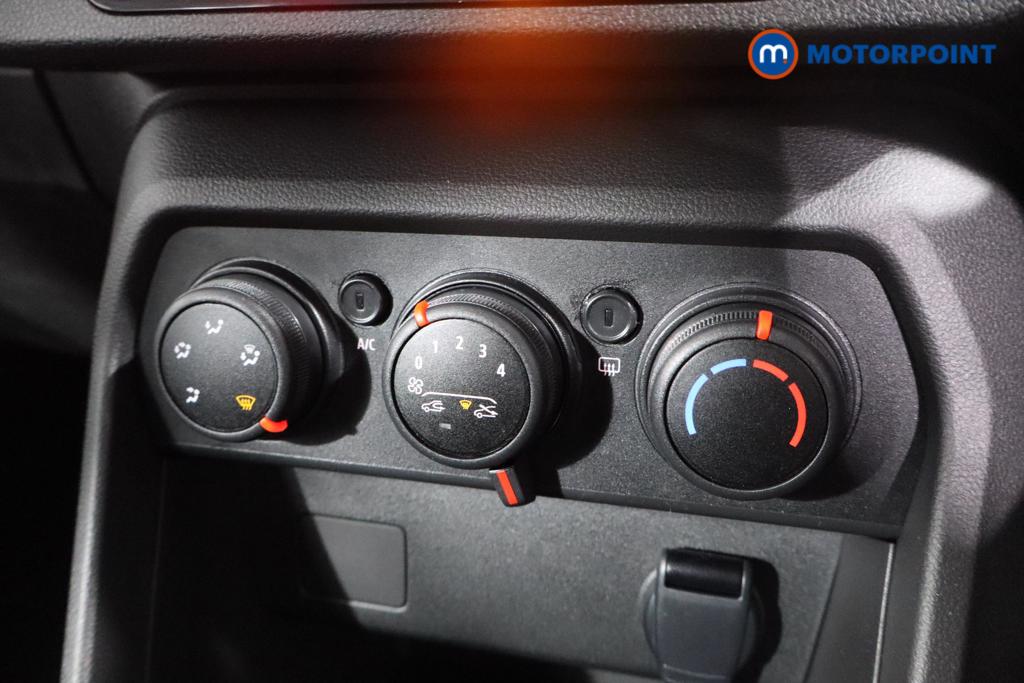 Used Dacia Sandero 2025 for sale - 77354852: Photo 12