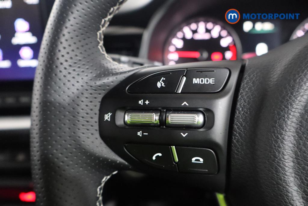 Used Kia Stonic 2024 for sale - 76762763: Photo 15