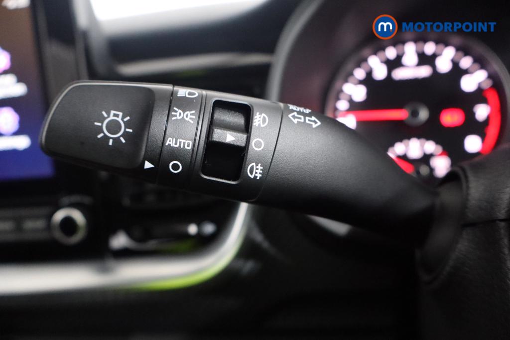 Used Kia Stonic 2024 for sale - 76762763: Photo 18