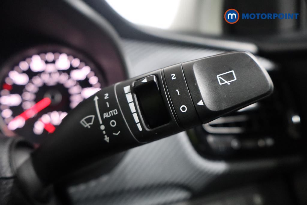 Used Kia Stonic 2024 for sale - 76762763: Photo 19