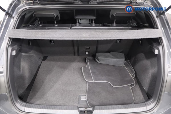 Used Volkswagen Golf 2022 for sale - 76279000: Photo 26