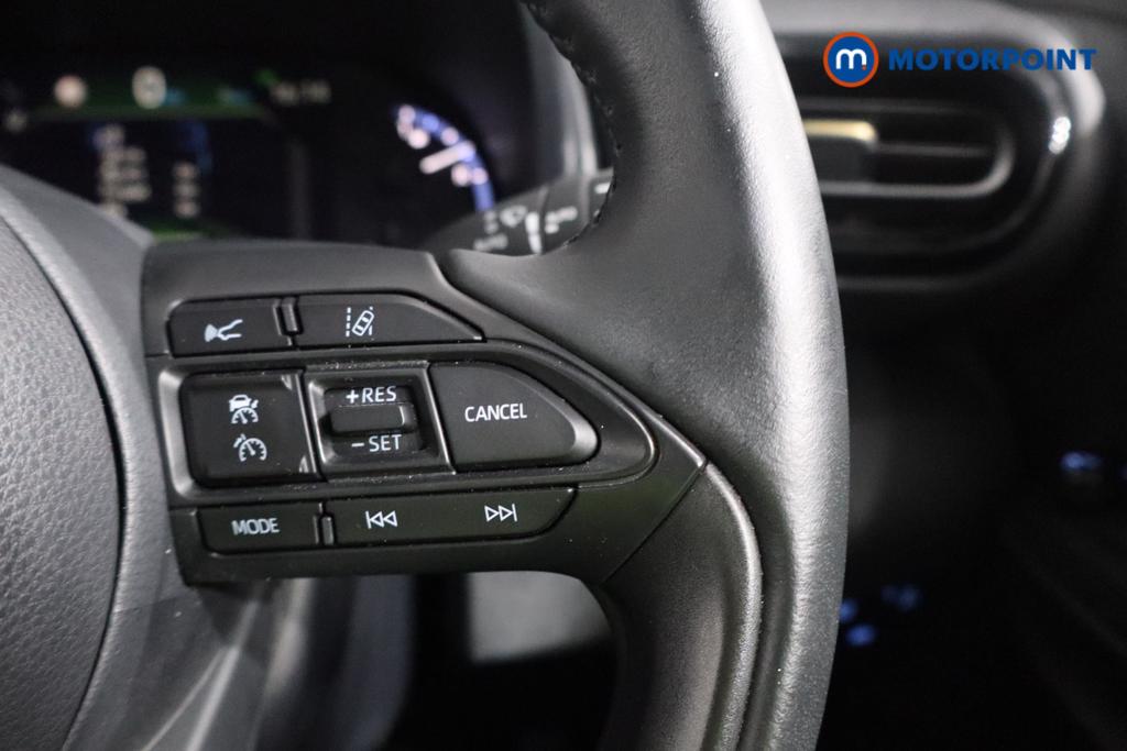 Used Toyota Yaris Cross 2022 for sale - 76878732: Photo 15