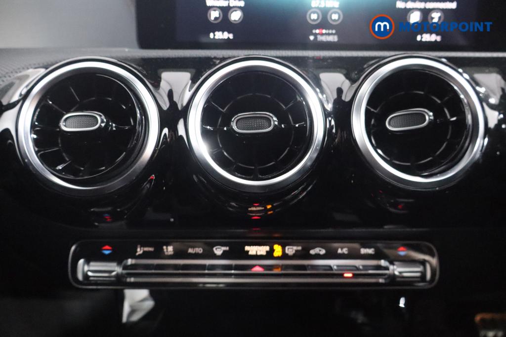 Used Mercedes-Benz CLA 2022 for sale - 76263653: Photo 11