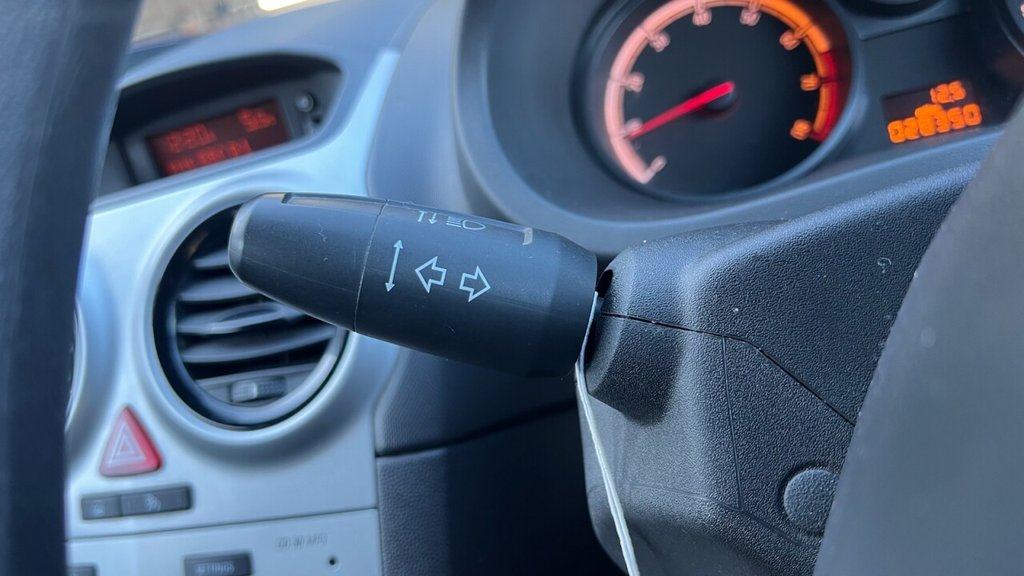 Used Vauxhall Corsa 2013 for sale - 76798166: Photo 33