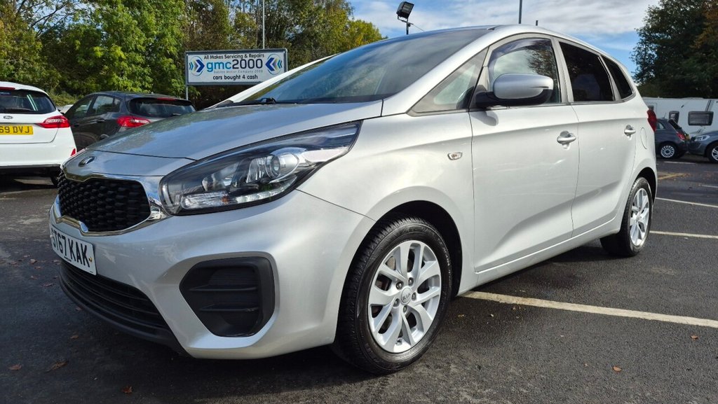 Used Kia Carens 2017 for sale - 76074043: Photo 12