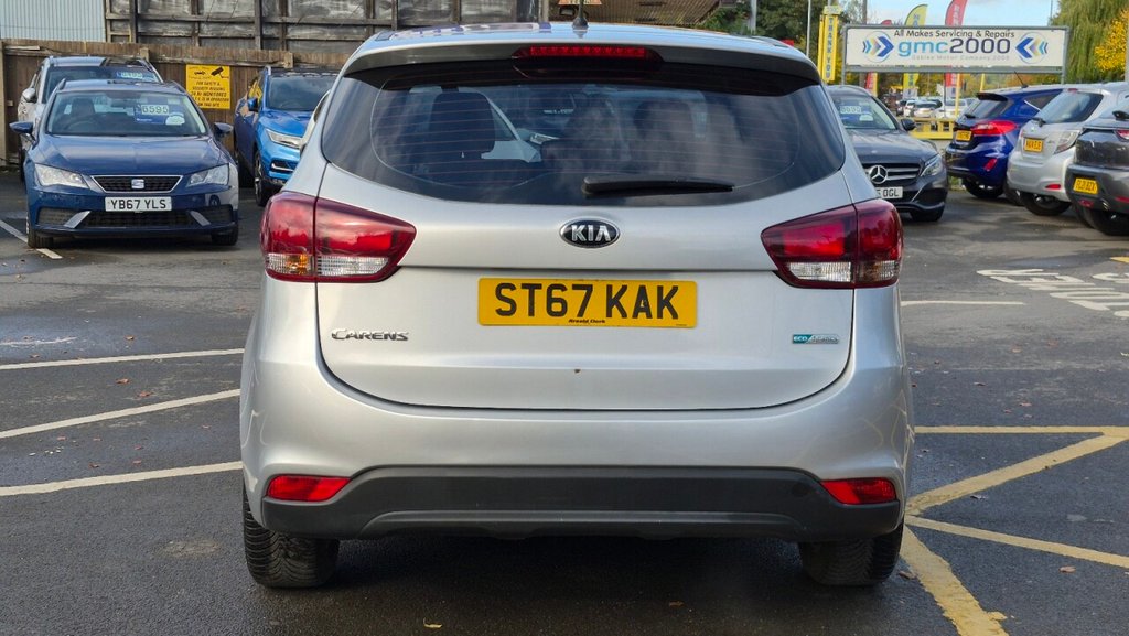 Used Kia Carens 2017 for sale - 76074043: Photo 5