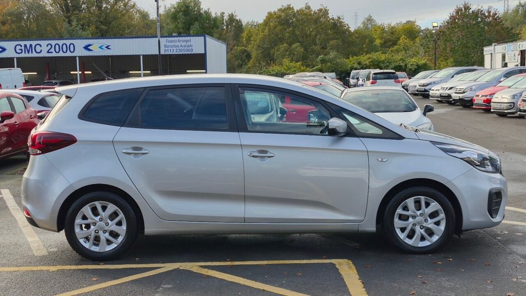 Used Kia Carens 2017 for sale - 76074043: Photo 7