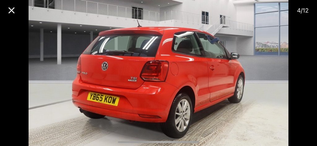 Used Volkswagen Polo 2015 for sale - 76642798: Photo 4