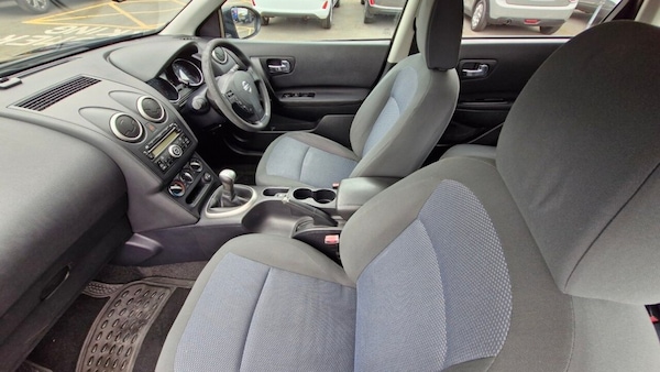 Used Nissan Qashqai 2011 for sale - 76291945: Photo 21