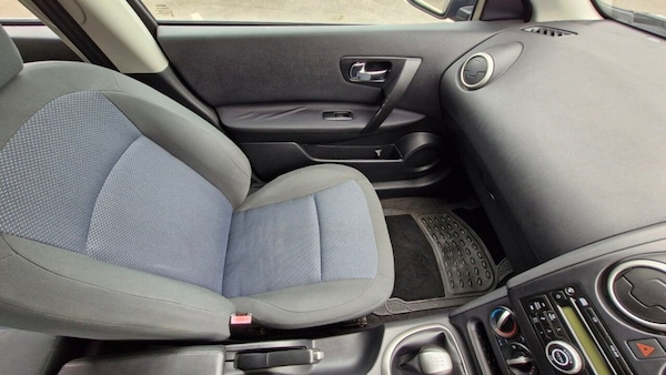 Used Nissan Qashqai 2011 for sale - 76291945: Photo 40