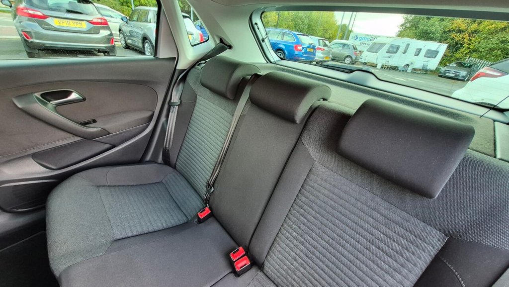 Used Volkswagen Polo 2012 for sale - 76304162: Photo 23