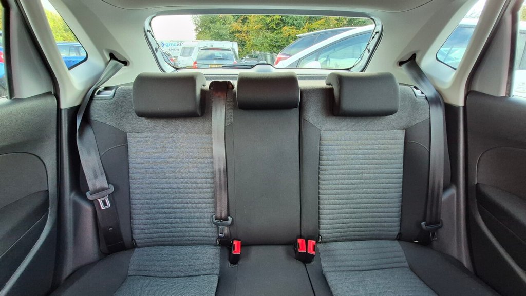 Used Volkswagen Polo 2012 for sale - 76304162: Photo 27