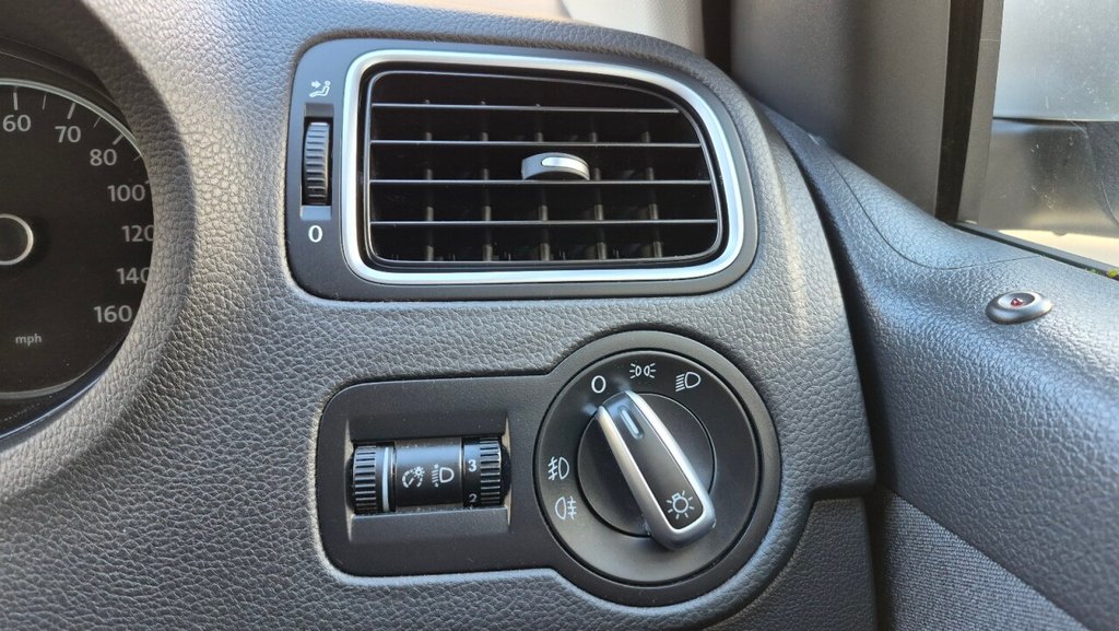 Used Volkswagen Polo 2012 for sale - 76304162: Photo 41