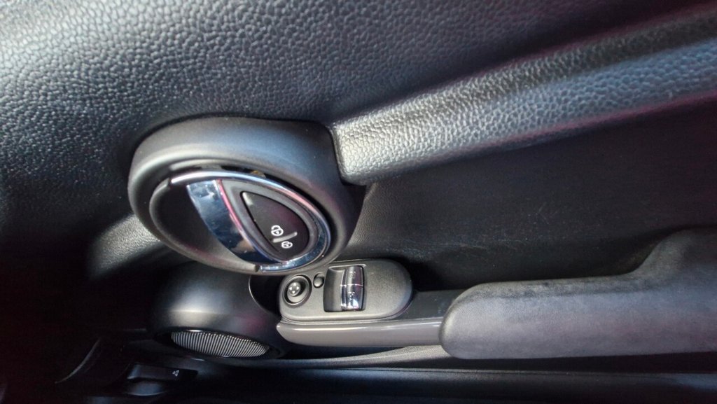 Used MINI Hatch 2018 for sale - 75798417: Photo 45