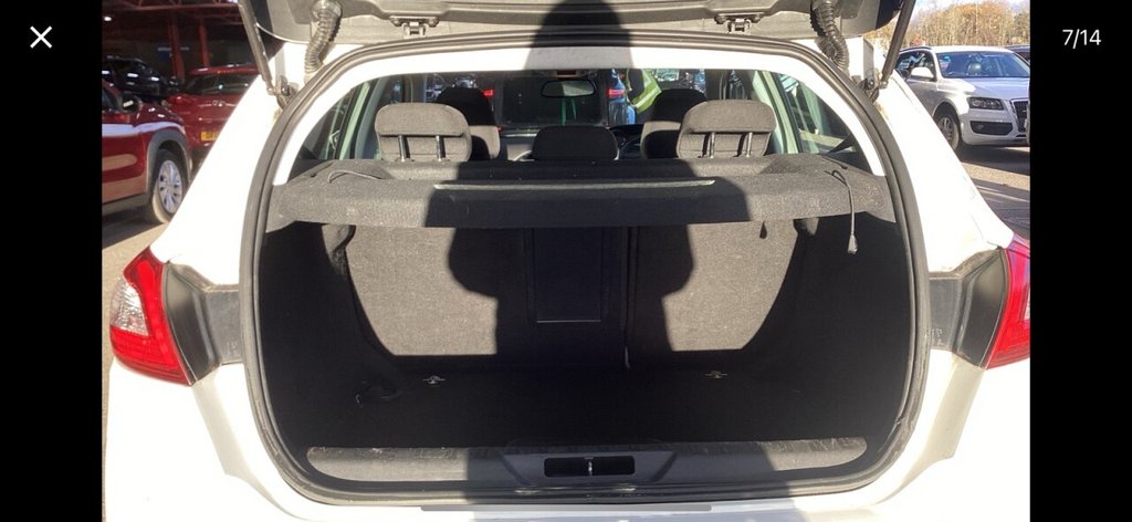 Used Peugeot 308 2014 for sale - 76434461: Photo 7