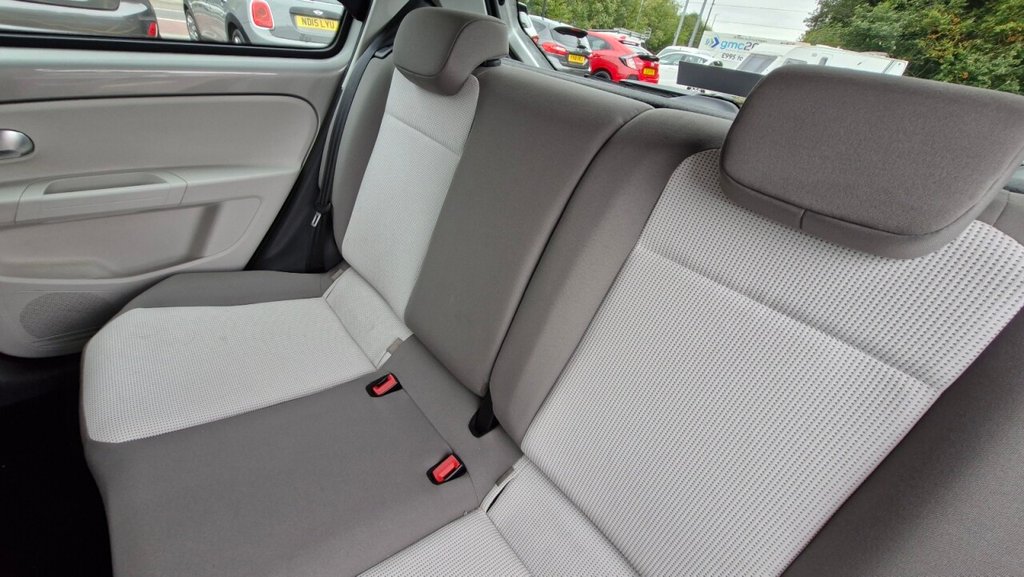 Used Volkswagen up! 2015 for sale - 76429726: Photo 19