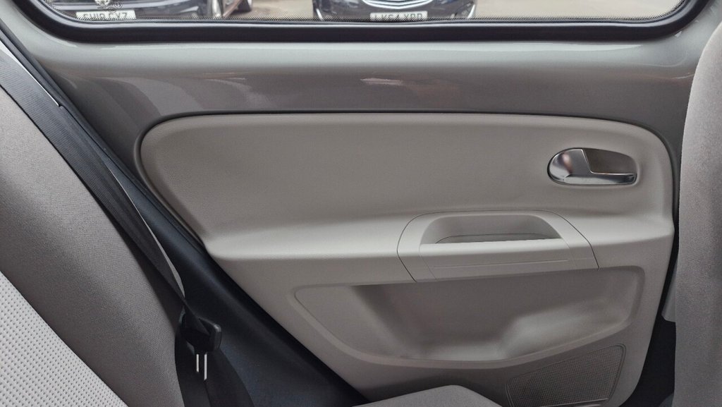 Used Volkswagen up! 2015 for sale - 76429726: Photo 21