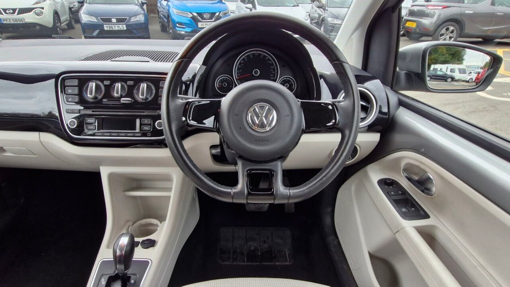 Used Volkswagen up! 2015 for sale - 76429726: Photo 25