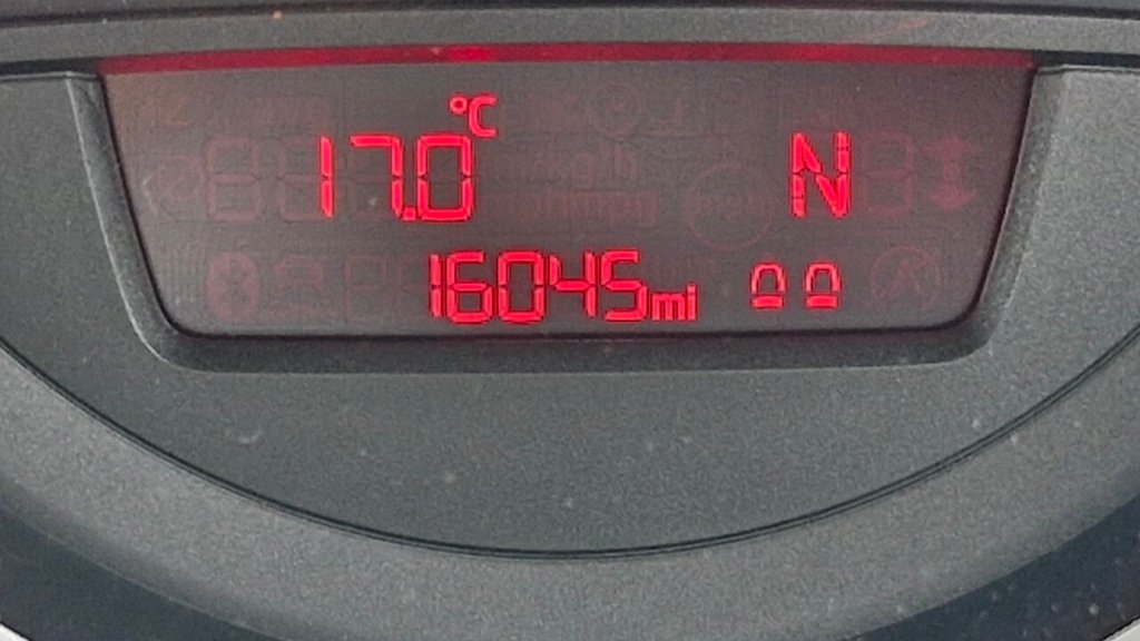 Used Volkswagen up! 2015 for sale - 76429726: Photo 27