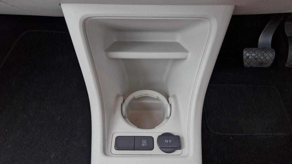 Used Volkswagen up! 2015 for sale - 76429726: Photo 32