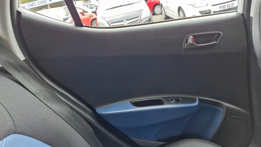 Used Hyundai i10 2014 for sale - 75923510: Photo 25