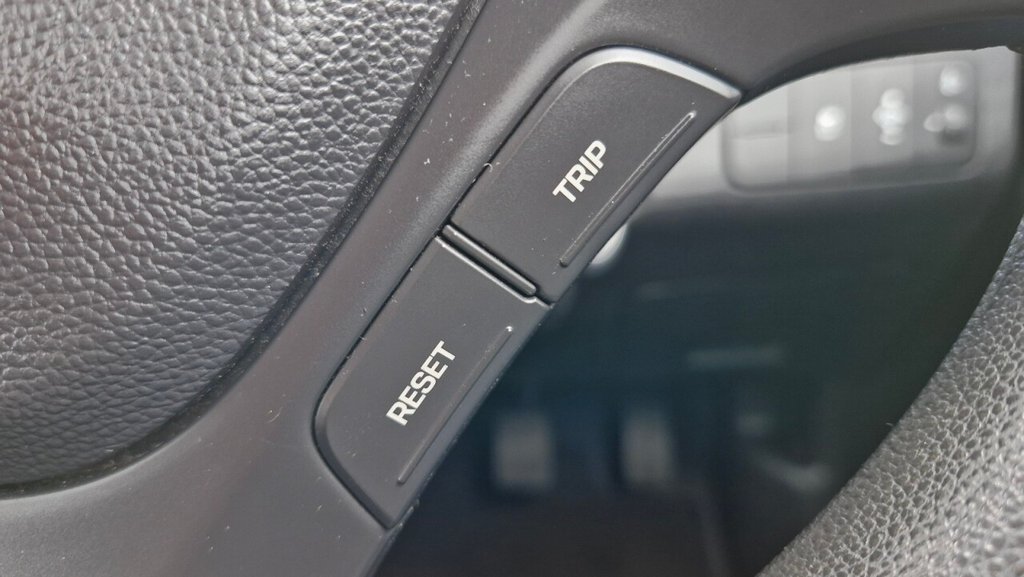 Used Hyundai i10 2014 for sale - 75923510: Photo 32