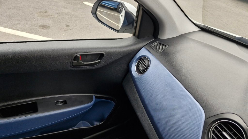 Used Hyundai i10 2014 for sale - 75923510: Photo 41