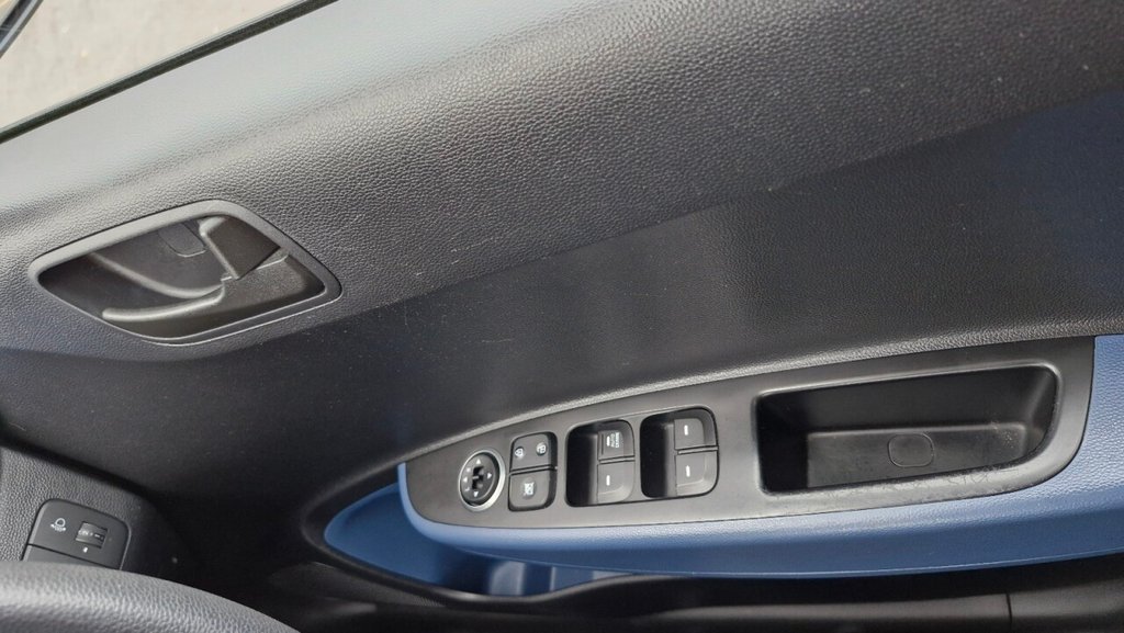 Used Hyundai i10 2014 for sale - 75923510: Photo 44