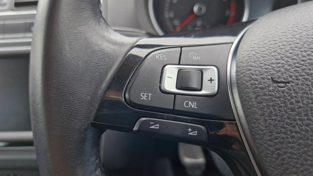 Used Volkswagen Polo 2016 for sale - 76074027: Photo 35