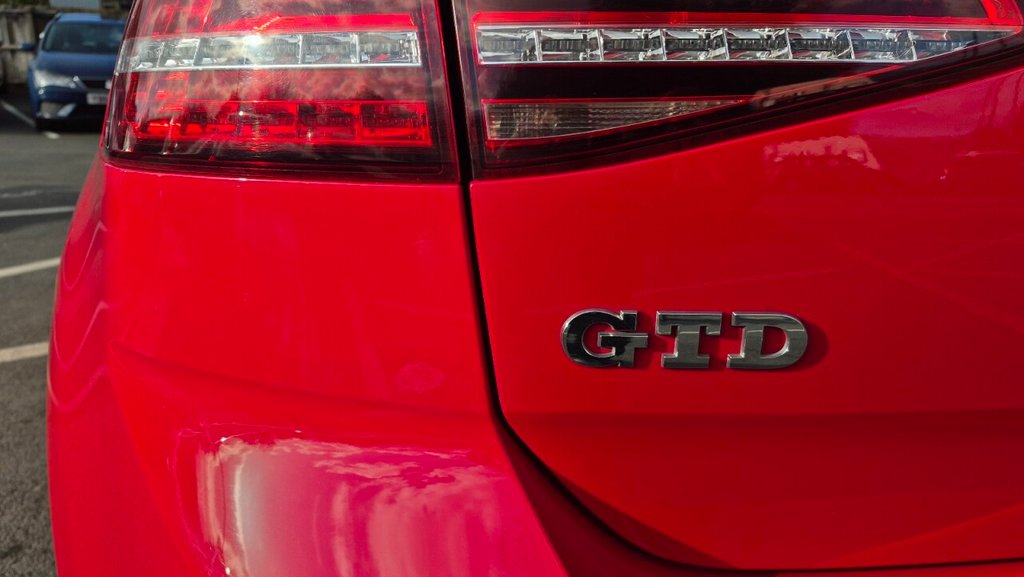 Used Volkswagen Golf 2014 for sale - 76074025: Photo 14