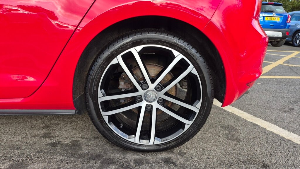 Used Volkswagen Golf 2014 for sale - 76074025: Photo 16