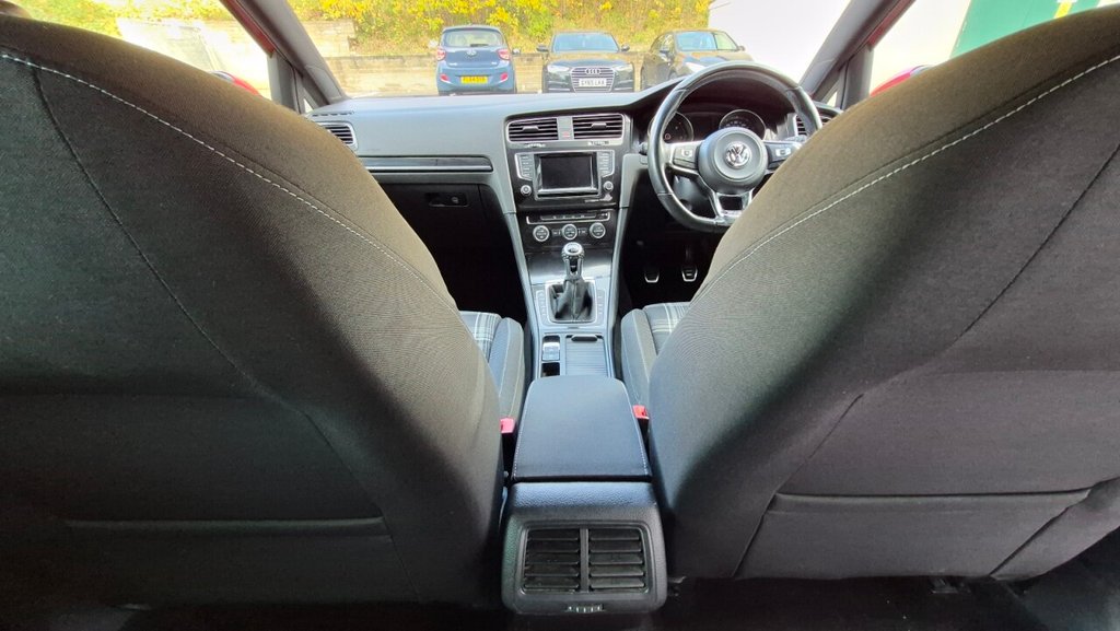 Used Volkswagen Golf 2014 for sale - 76074025: Photo 29