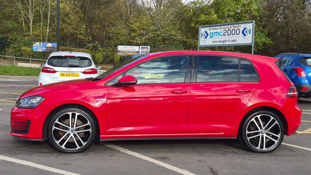 Used Volkswagen Golf 2014 for sale - 76074025: Photo 3