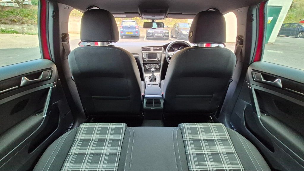 Used Volkswagen Golf 2014 for sale - 76074025: Photo 31