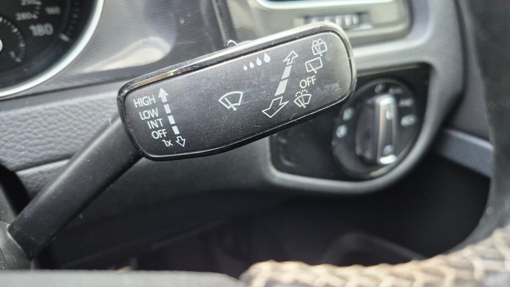 Used Volkswagen Golf 2014 for sale - 76074025: Photo 36