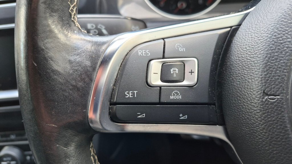 Used Volkswagen Golf 2014 for sale - 76074025: Photo 37