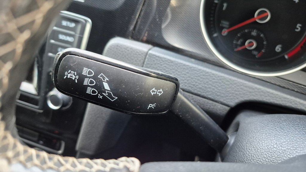 Used Volkswagen Golf 2014 for sale - 76074025: Photo 38