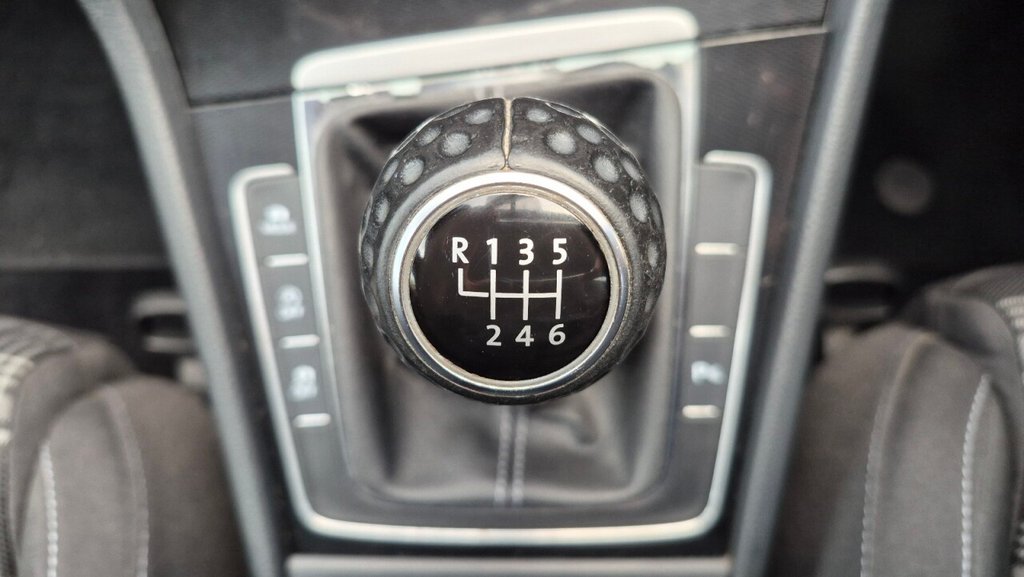 Used Volkswagen Golf 2014 for sale - 76074025: Photo 44