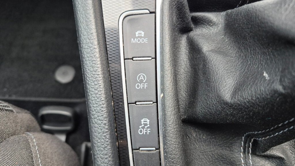 Used Volkswagen Golf 2014 for sale - 76074025: Photo 46