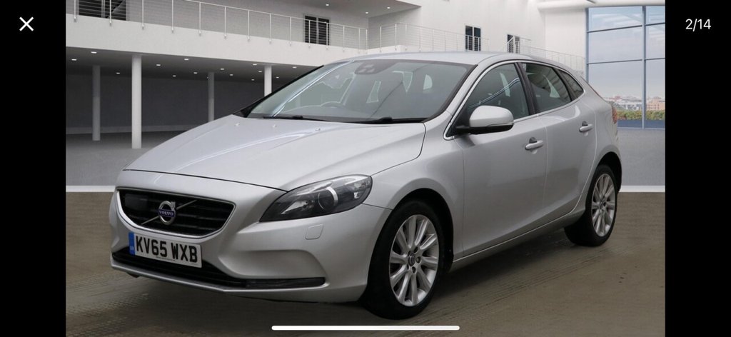 Used Volvo V40 2015 for sale - 76434463: Photo 1
