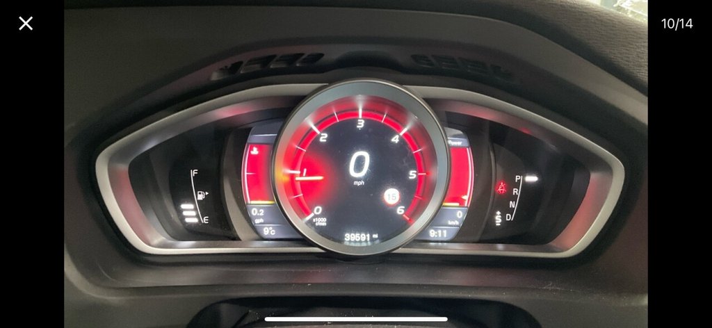 Used Volvo V40 2015 for sale - 76434463: Photo 10