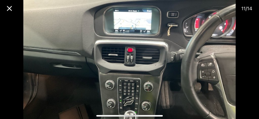 Used Volvo V40 2015 for sale - 76434463: Photo 11