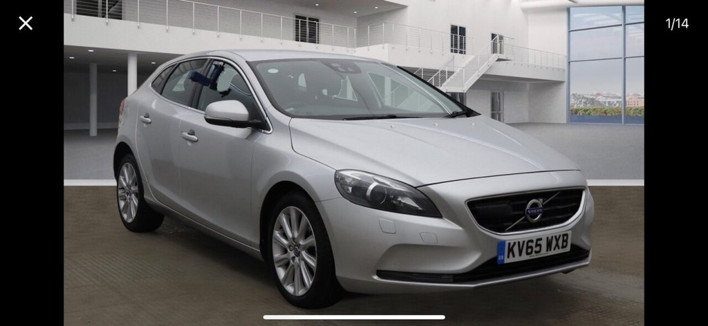 Used Volvo V40 2015 for sale - 76434463: Photo 2