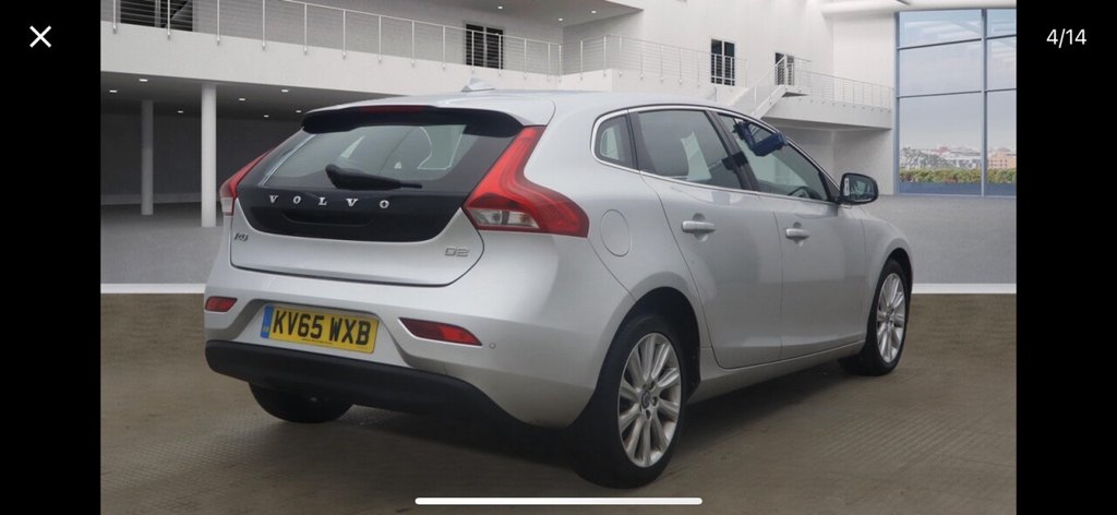 Used Volvo V40 2015 for sale - 76434463: Photo 4