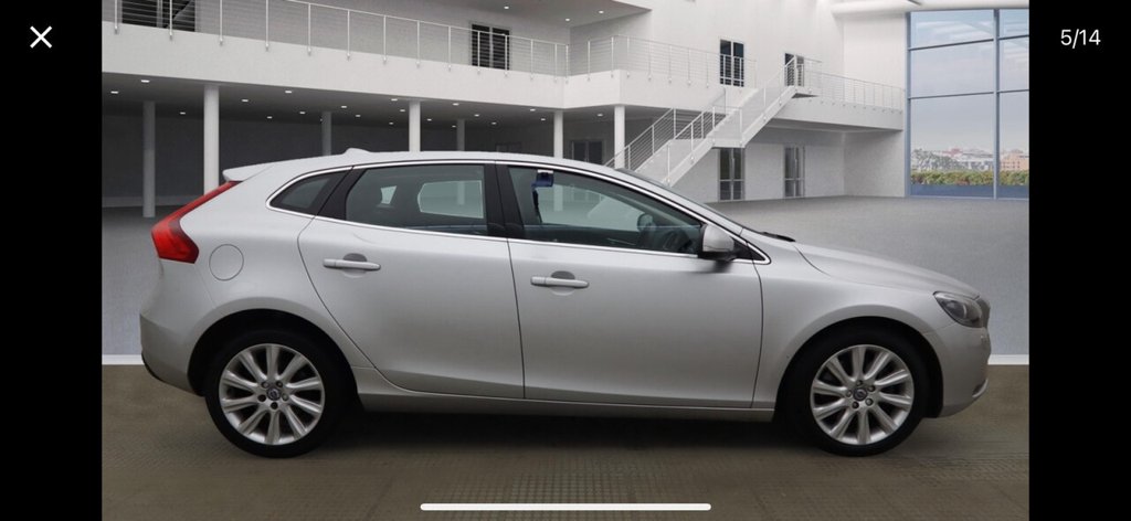 Used Volvo V40 2015 for sale - 76434463: Photo 5