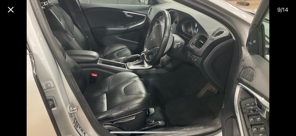 Used Volvo V40 2015 for sale - 76434463: Photo 9