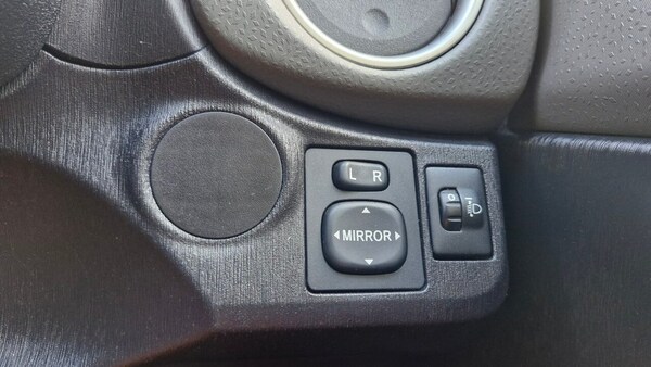 Used Toyota Yaris 2014 for sale - 75194438: Photo 45